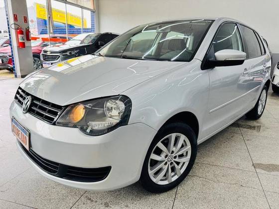 VOLKSWAGEN POLO 1.6 MI 8V FLEX 4P MANUAL